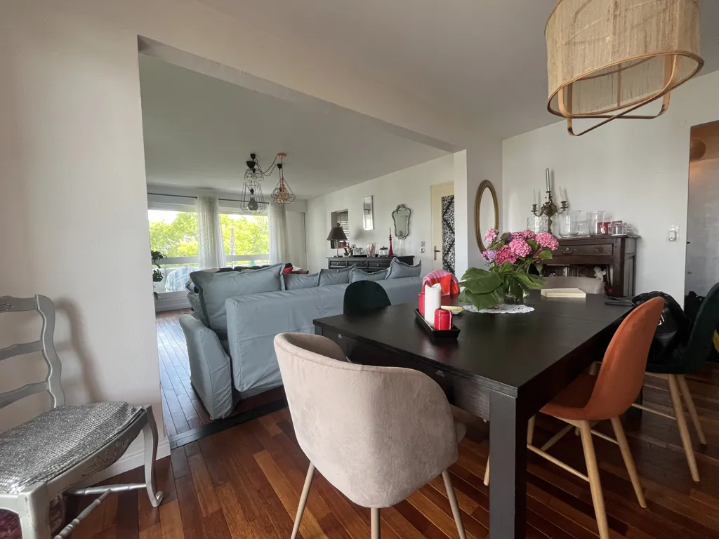 Söögituba - Bright T5 Apartment with Balcony in Metz