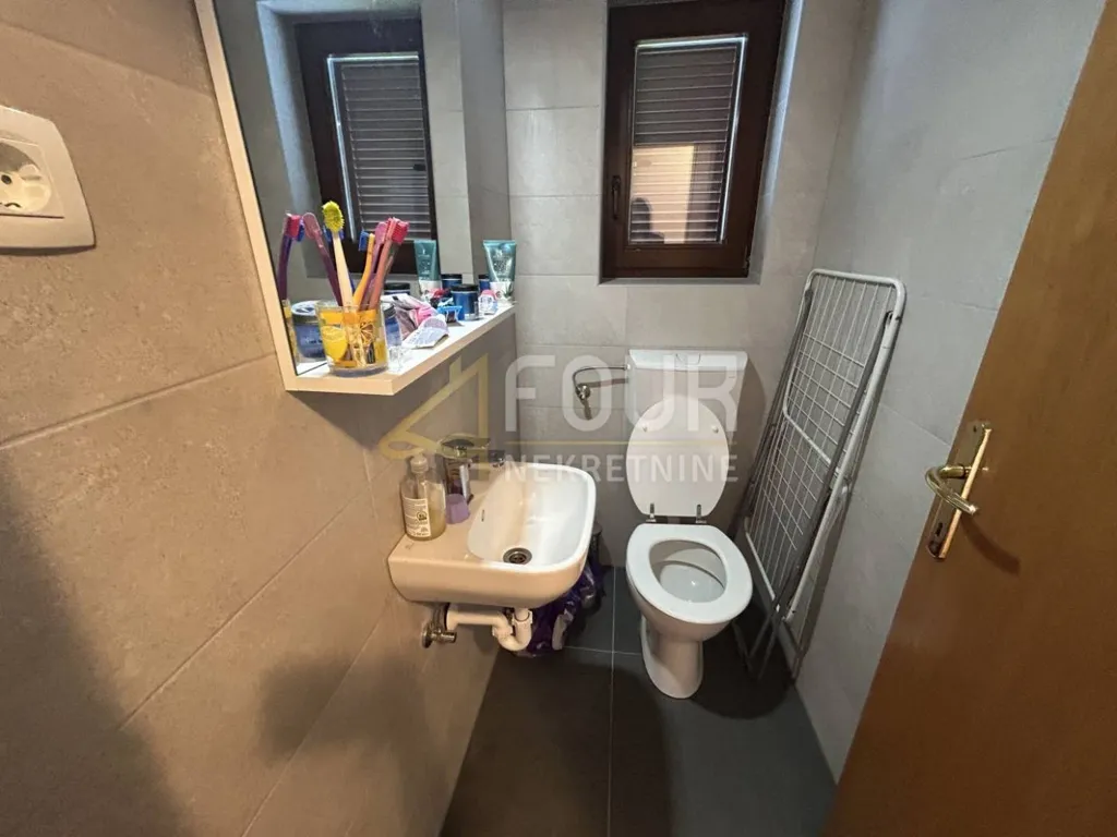 Salles de bain - Apartment with Pool in Baška