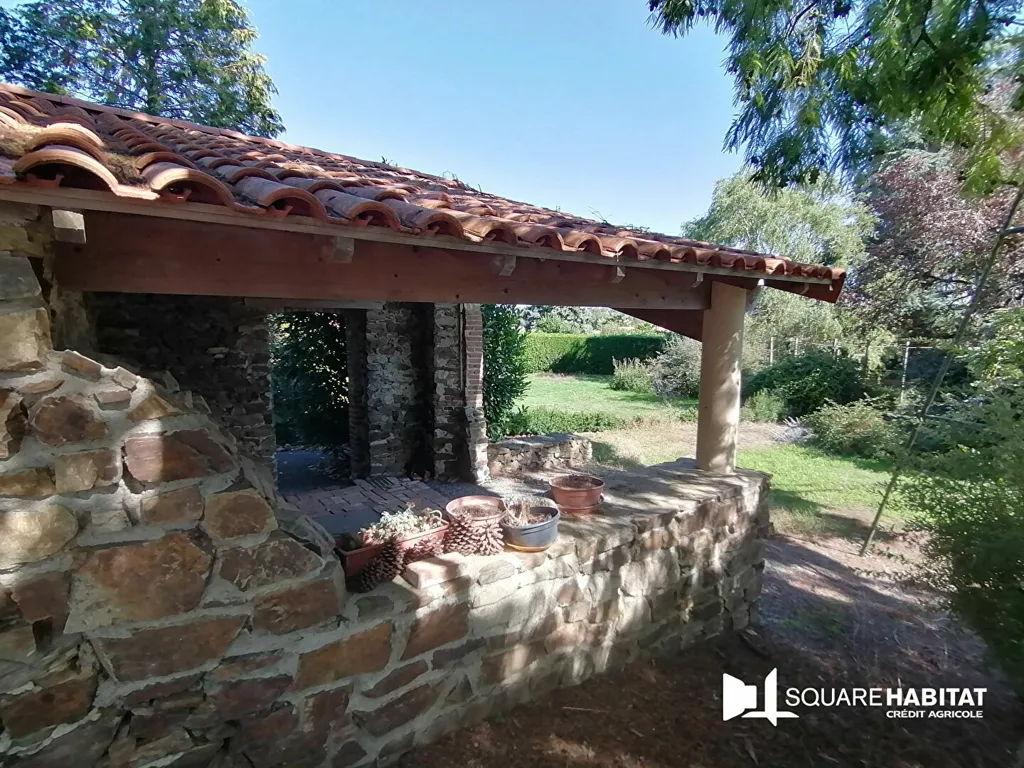 Terrasse - Maison de Caractère avec Jardin à Cholet