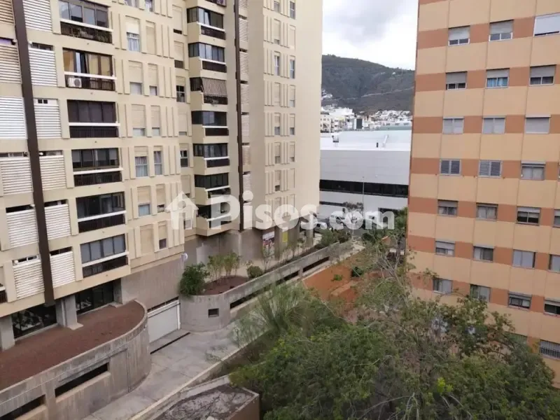 Rõdu - Fully Renovated Flat with Balcony in La Salle