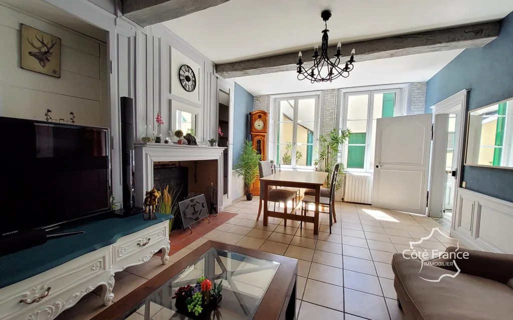 Living Room - 7-room house in Monthermé