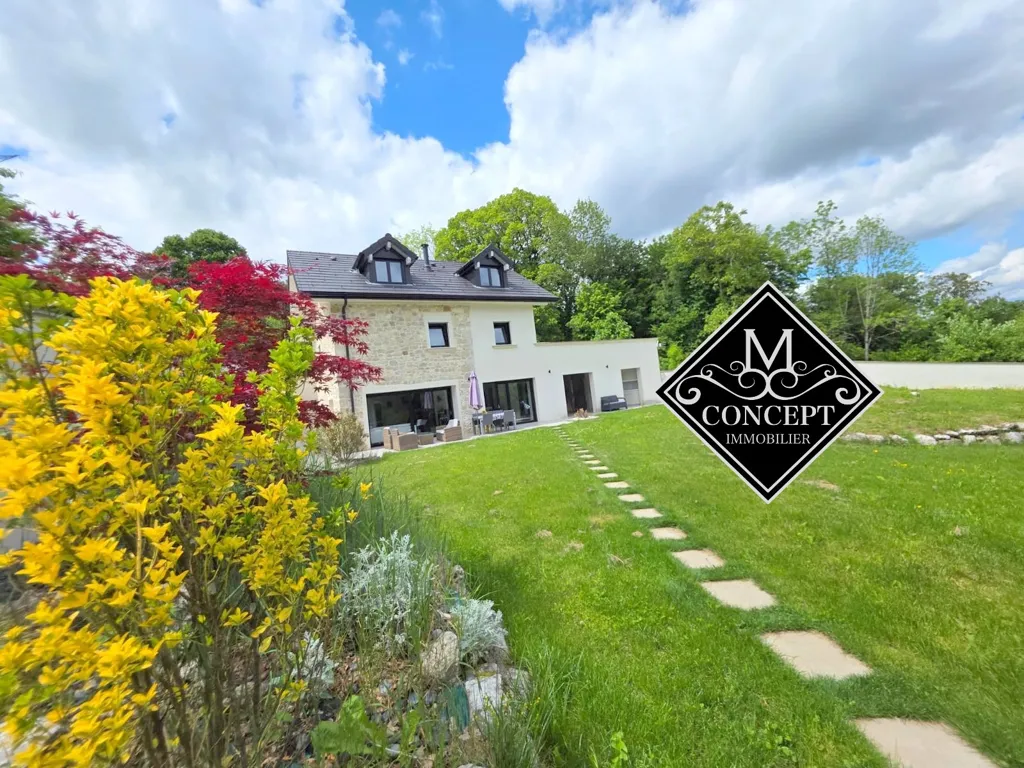 Jardin - Propriété 5 Chambres avec Jardin au Calme près de Valserhône