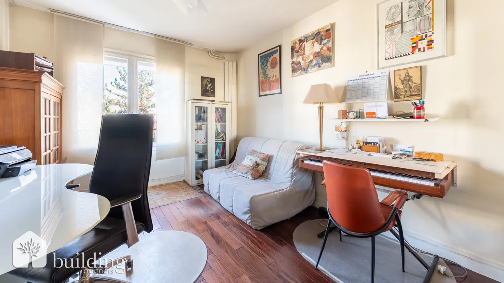 Studio - Apartment with Balcony in Pasteur