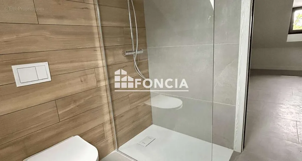 Vannitoad - Refurbished 3-Bed Flat in Gaillard
