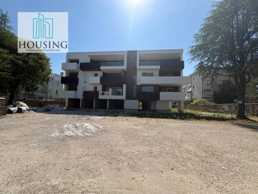 Välivaade - Modern Apartment with Balcony in Abano Terme