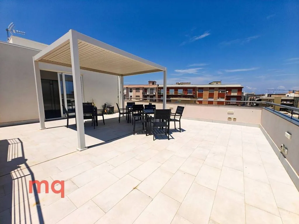 Terrasse - Luxury Penthouse with Pool in Milazzo