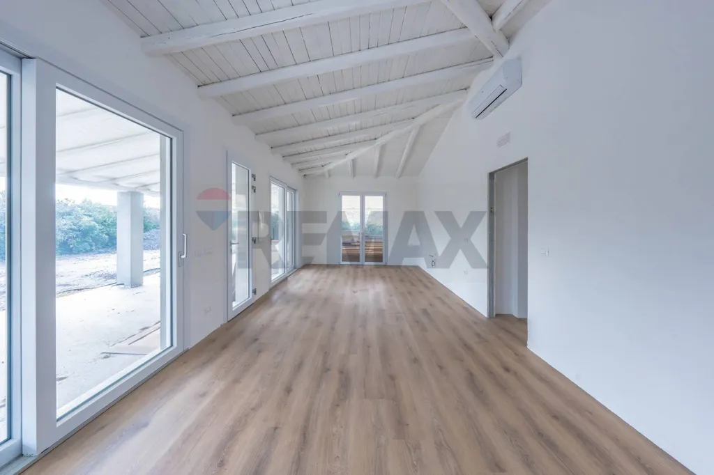 Pièces - Contemporary Villa with Private Pool in Rosolina