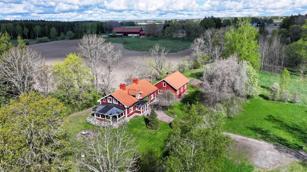 Maison 8 pièces à Heby kommun