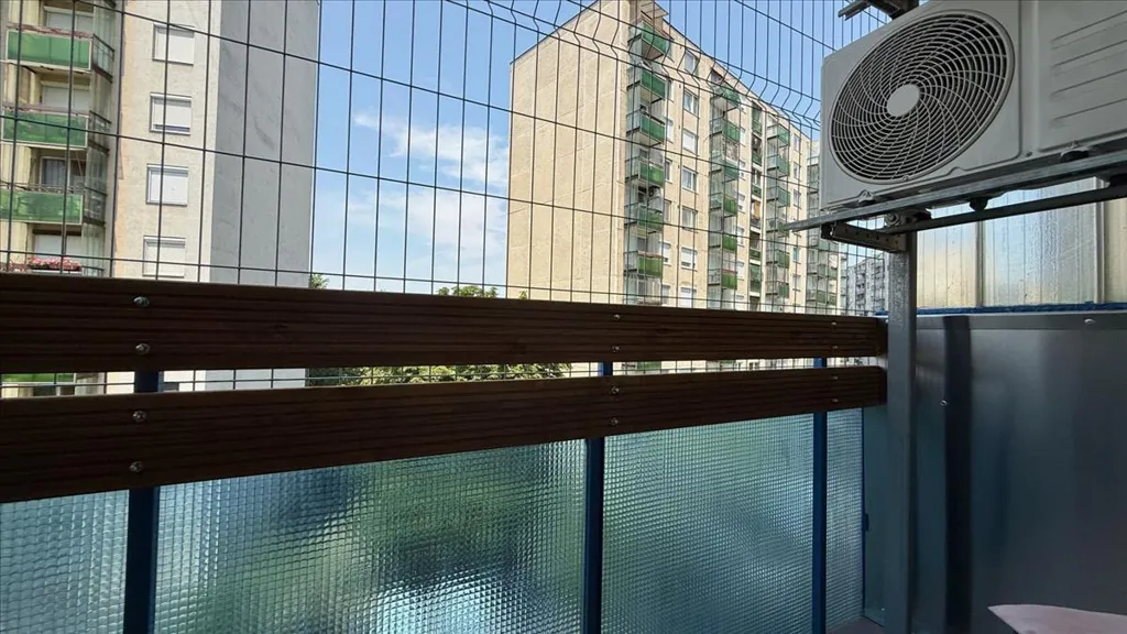 Balcone - Renovated Flat with Balcony in Debrecen