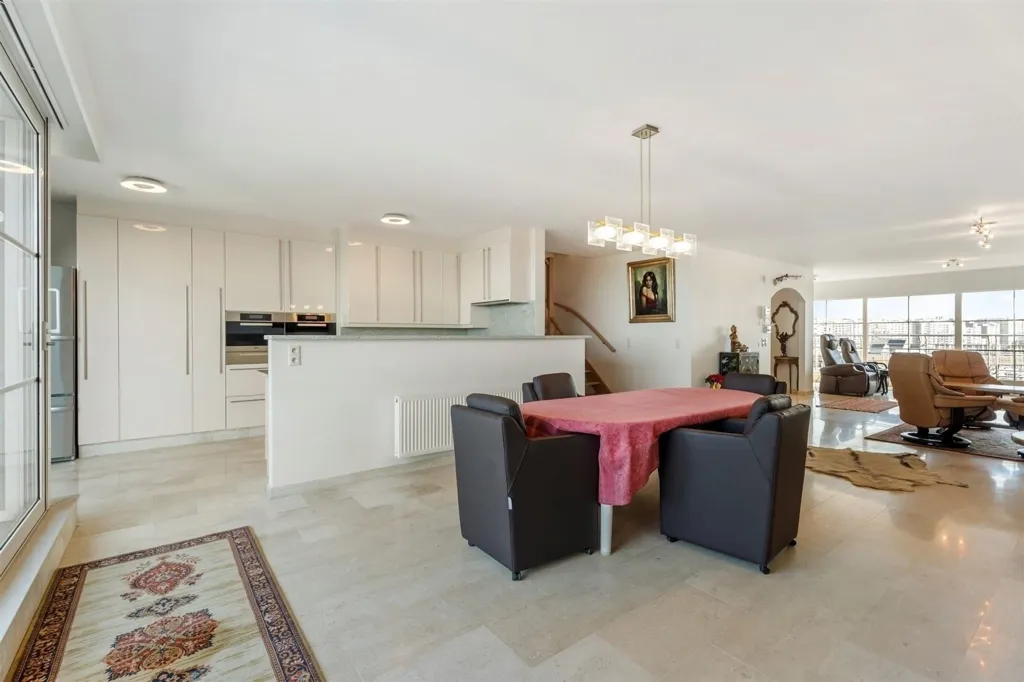 Dining Room - Spacious Apartment with Polder Views in Blankenberge