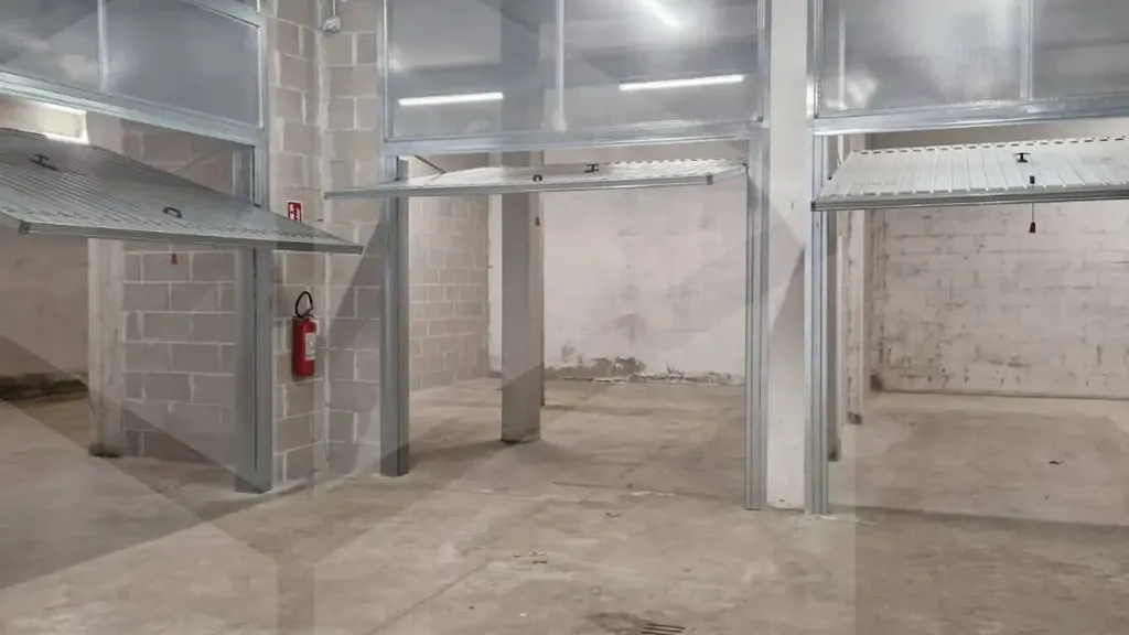 Garage - Newly Constructed Garage in Central Ciampino