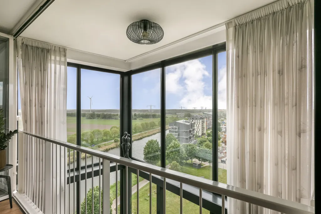 Balcon - Modern Maisonnette with Panoramic View in Almere