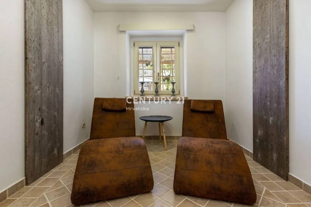 Séjour - Three-Bedroom House with Garden in Pazin Centre