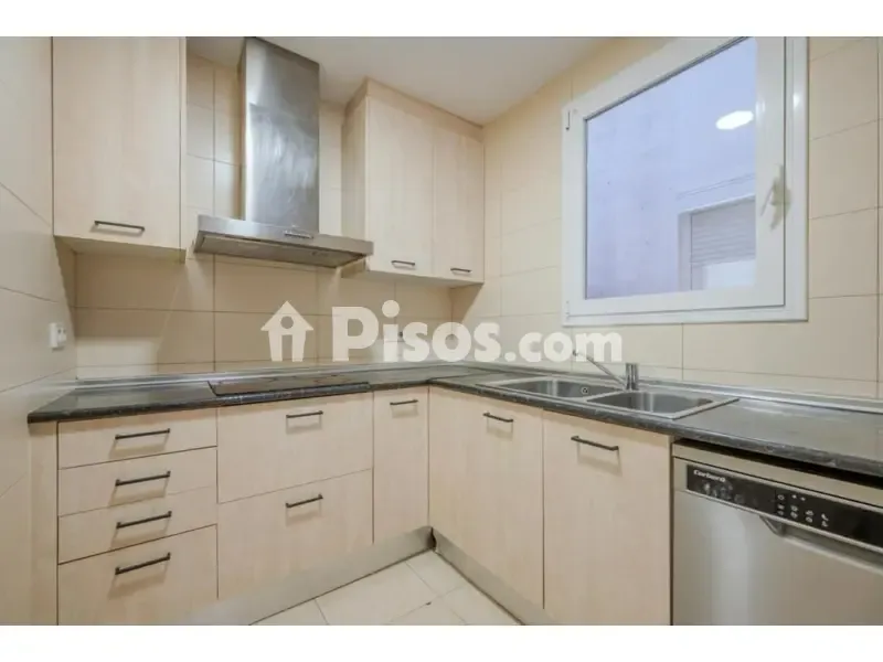 Köök - Spacious Apartment with Modern Kitchen in Girona