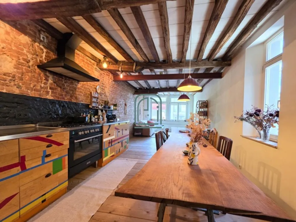 Köök - Triplex with Unique Style in Marolles, Brussels
