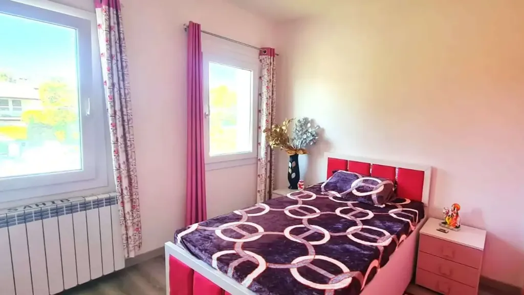 Magamistoad - Rustic Bifamily Villa with Workshop in Ormelle