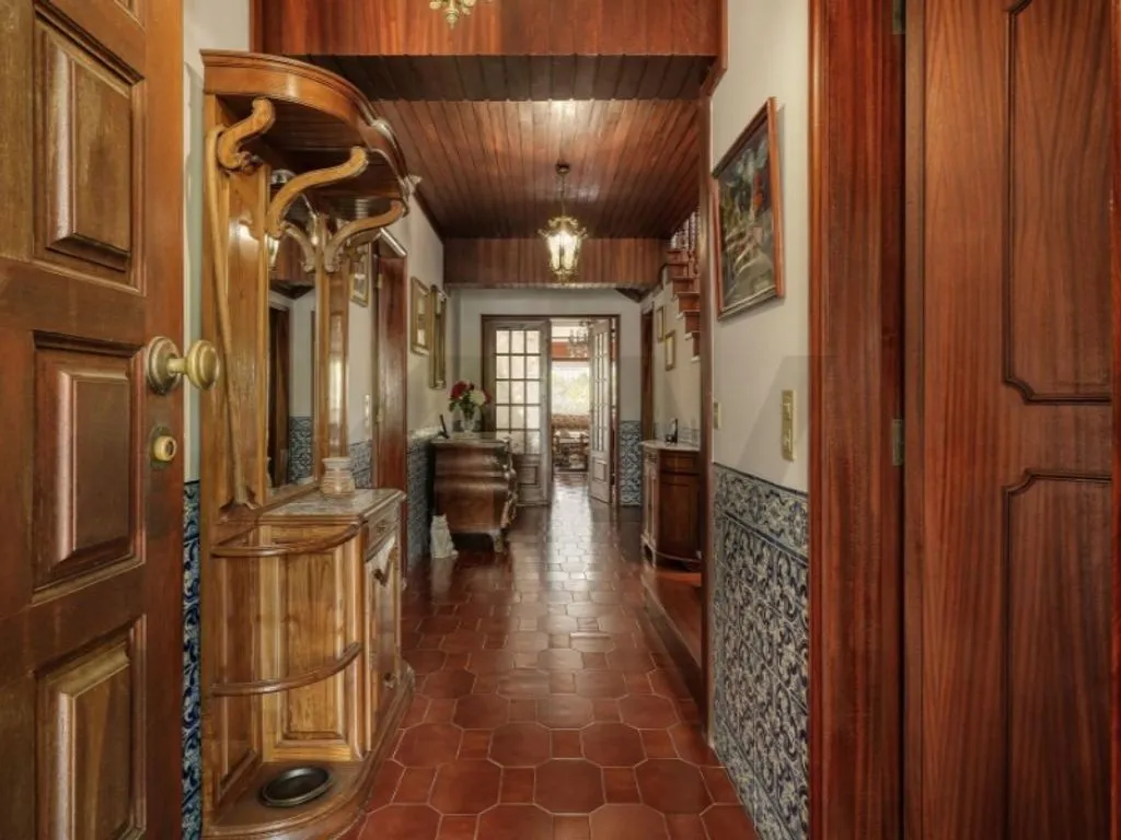 Esik - Luxury House with Garden in Cascais