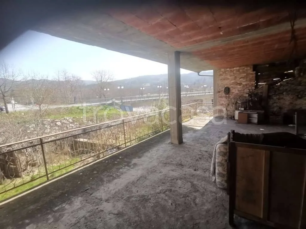 Terrasse - Rustic House with Garden in Bagnasco