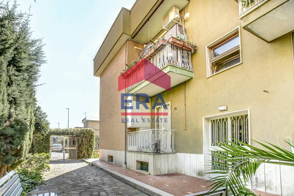 Extérieur - Spacious Apartment with Balcony in Acilia, Rome