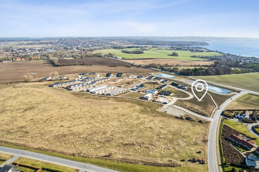 Õhuvaade - Year-Round Plot with 5G Coverage in Rønde
