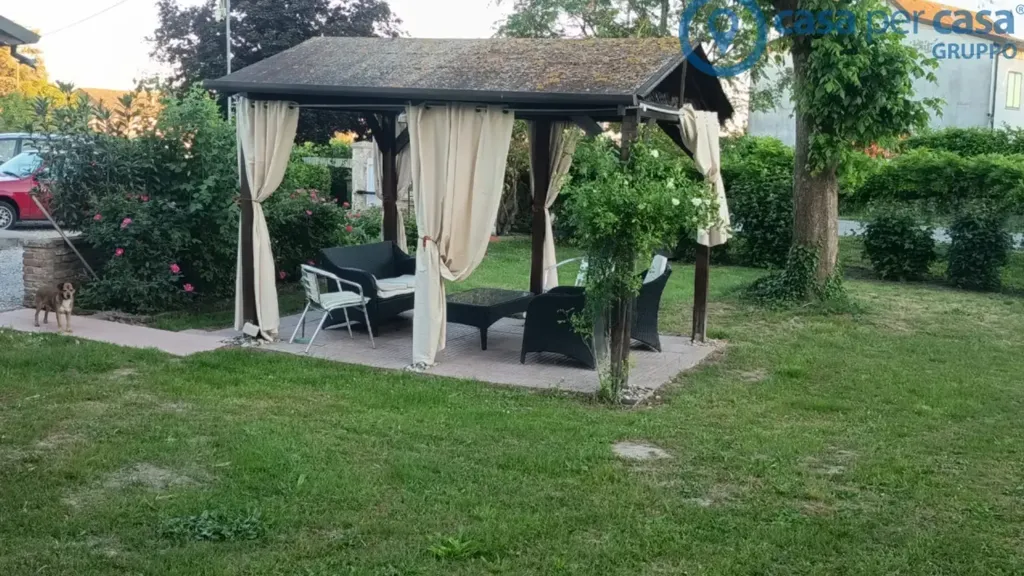 Jardin - Rustic Villa with Garden in Lusia