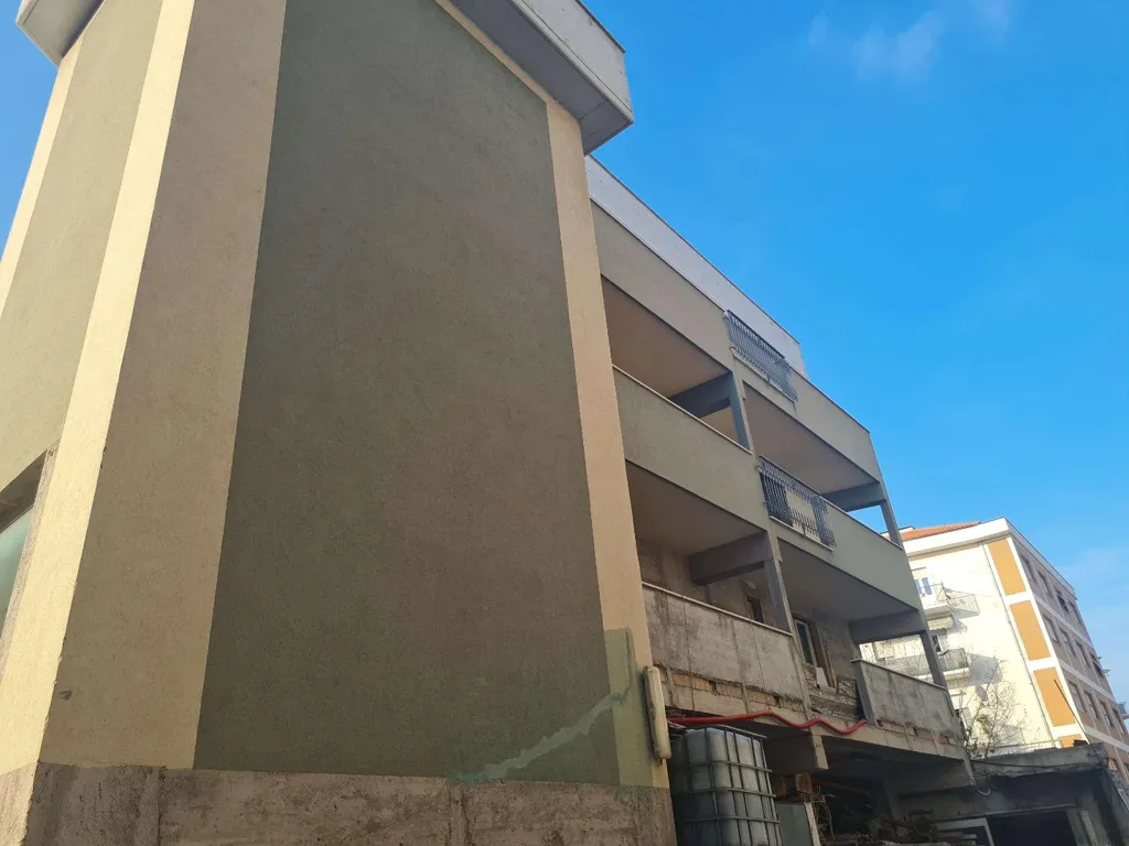 Villa with Workspace in Ancona