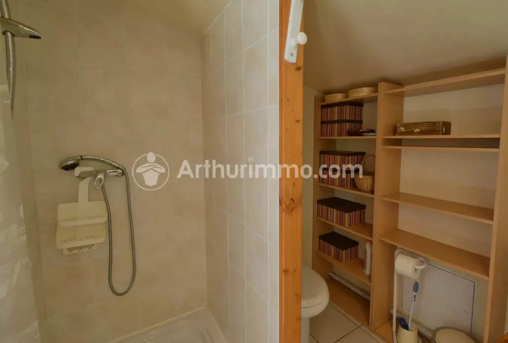Vannitoad - Studio with Terrace in Garidech