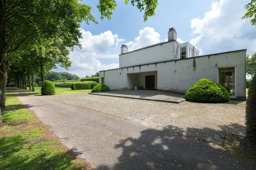 Extérieur - Domaine historique avec parc paysager à vendre