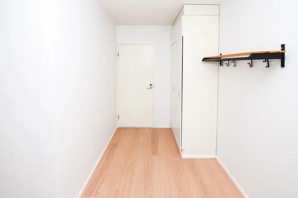 Esik - Two-Room Apartment with South-Facing Balcony in Tikkurila