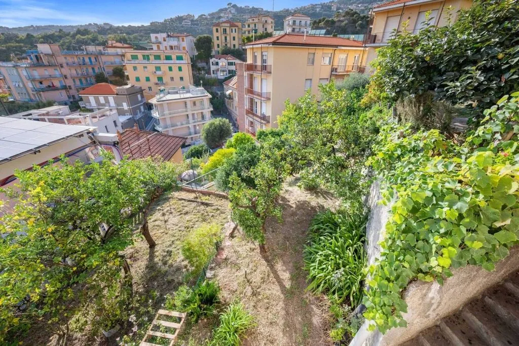 Jardin - Historic Villa with Garden in Varazze