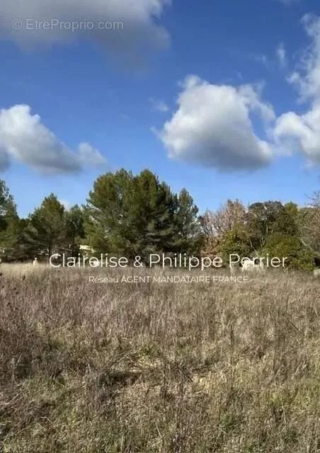 Giardino - Buildable Plot near Centre in Saint-Antonin-du-Var