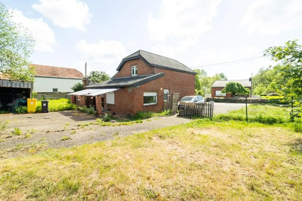 Aed - House with Garden in Testelt