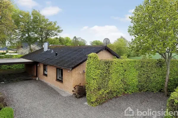 Vue aérienne - Villa with South-Facing Terrace in Gandrup