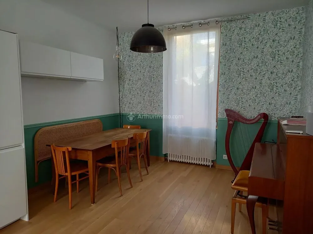 Salle à manger - Maison Meublée avec Piscine à Lyon 3ème