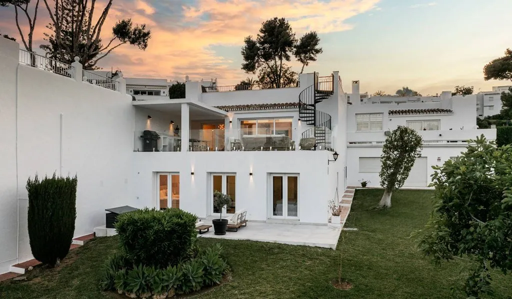 Välivaade - Luxury Detached House with Garden in Marbella