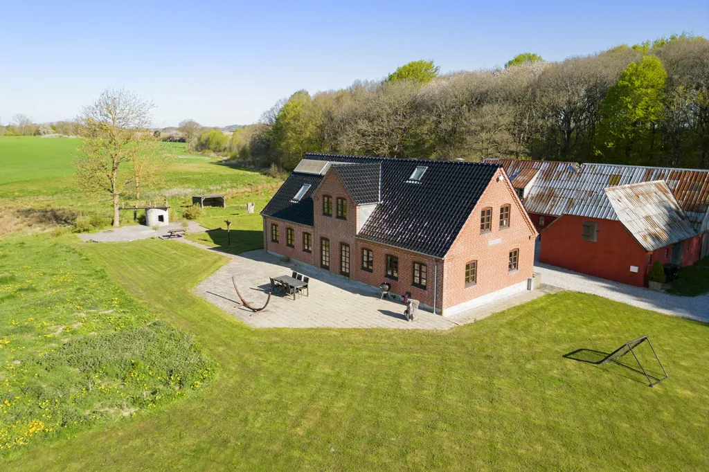 Vista aerea - Farmhouse with Private Lake in Juelsminde