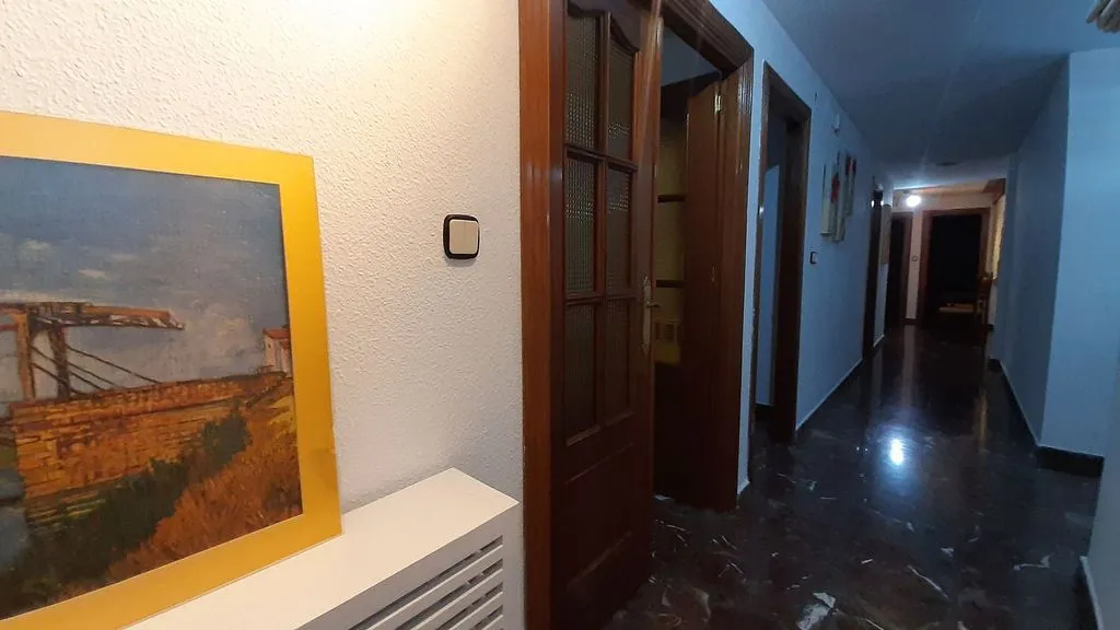 Entrée - Student-Friendly Flat with Terrace in Lima Street