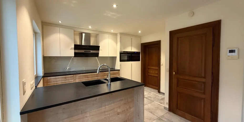 Cucina - Spacious Semi-Detached House in Deinze Centre