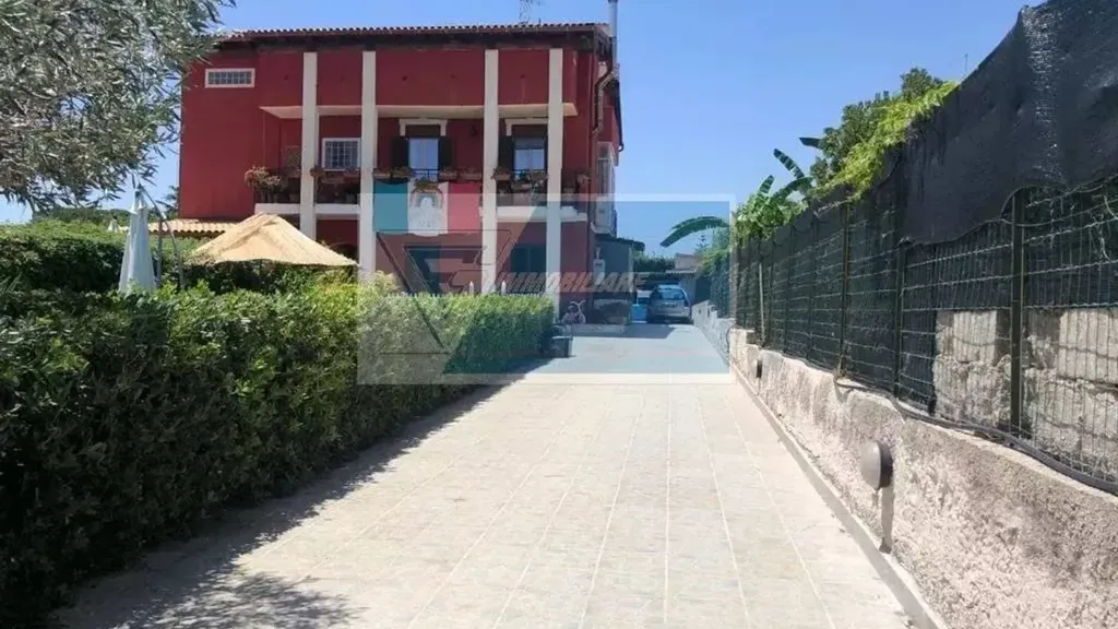 Maison 6 pièces à IT