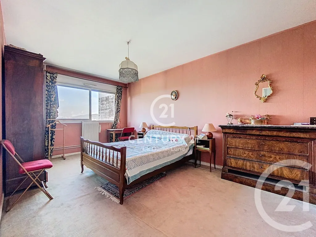 Chambres - Appartement 5 Pièces avec Balcon Vue sur Fourvière à Lyon 9e