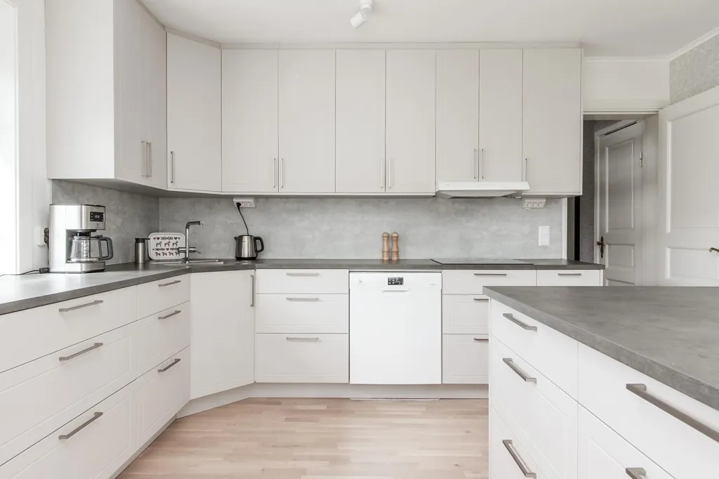 Cuisine - Charming House with Lake View in Röbjörkeby