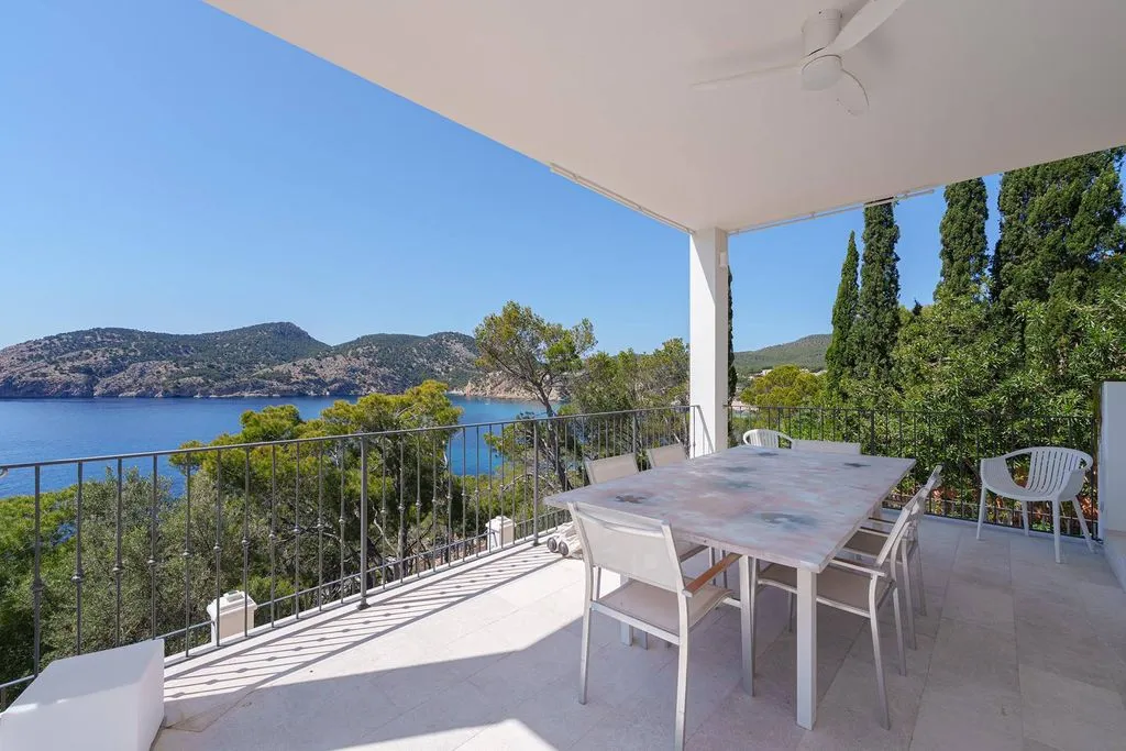 Terrasse - Luxury Villa with Sea View in Camp de Mar