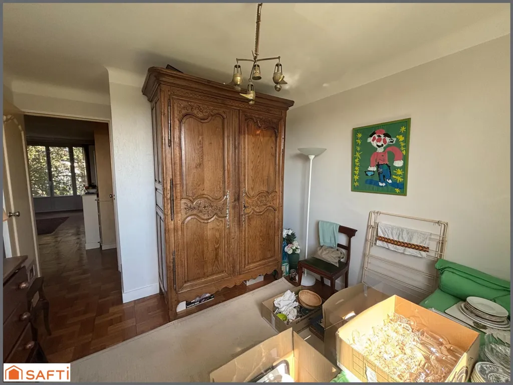 Chambres - Appartement avec Balcon et Garage au Cœur de Nantes