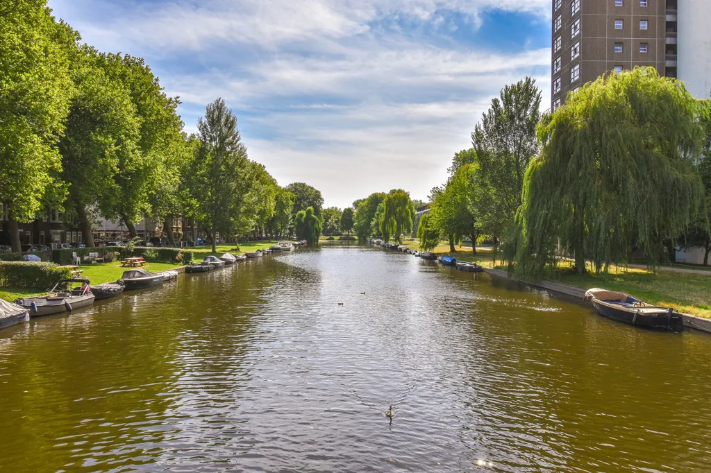 Modern 3-Bedroom Corner Apartment with Waterfront View in Amsterdam