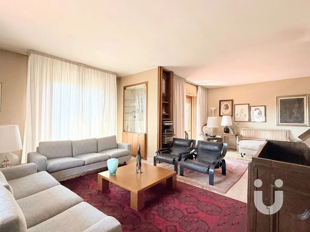 Séjour - Apartment with Five Balconies in Ostiense