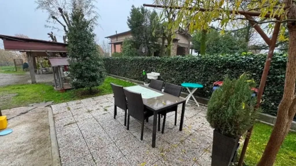 Terrazza - Rustic Villa with Garden in Castelvetro di Modena