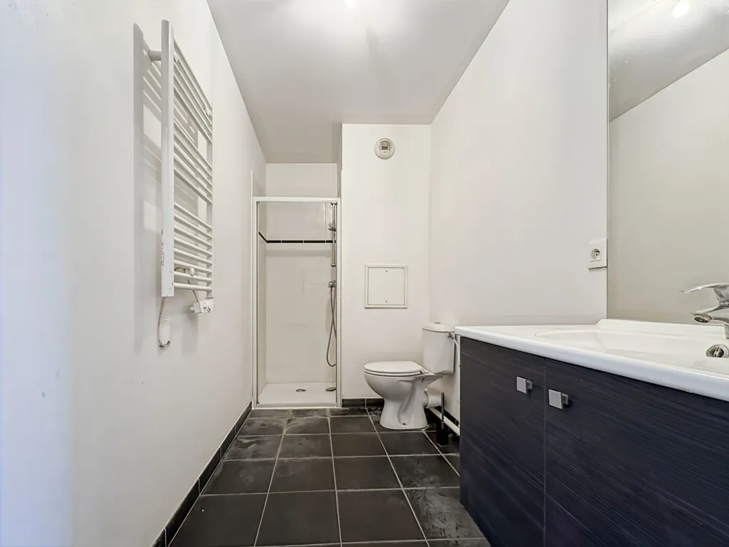 Bagni - Modern Studio with Balcony in Le Raincy