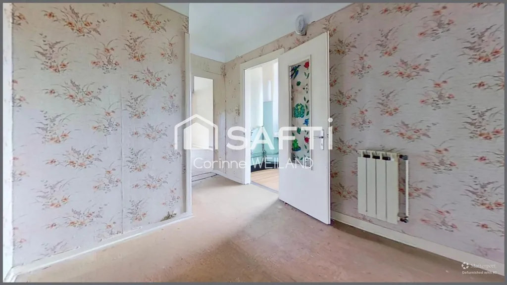 Ingresso - 6-Piece House with Potential in Landroff