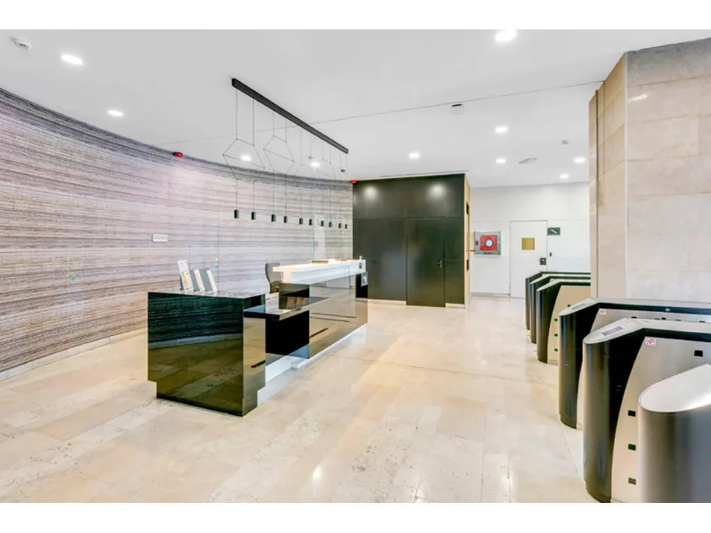 Esik - Office with BREEAM Certification in Estrella, Madrid