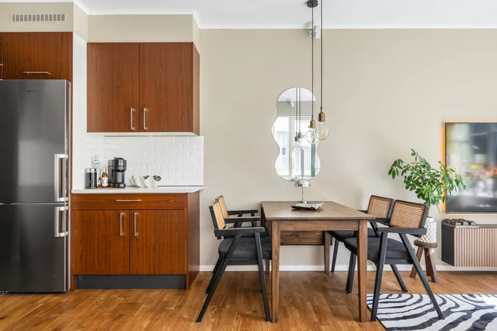 Söögituba - 3-Bedroom Flat with Terrace in Mariekäll